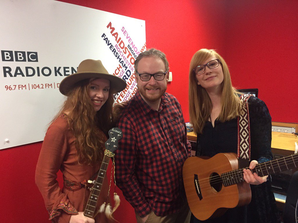 DomKingLive's tweet photo. Brilliant performance from @worrydolls on the show... #gogetgone https://t.co/EFZeJRBlmm