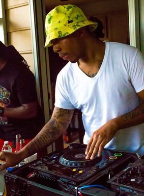 2hotradio's tweet photo. At 3pm EST today @DJsuperstarATL has the #PowerHourMix on https://t.co/ewfvfIh9dZ and on our #2HotRadio mobile app! Don't miss it! https://t.co/Vzotvs4exQ