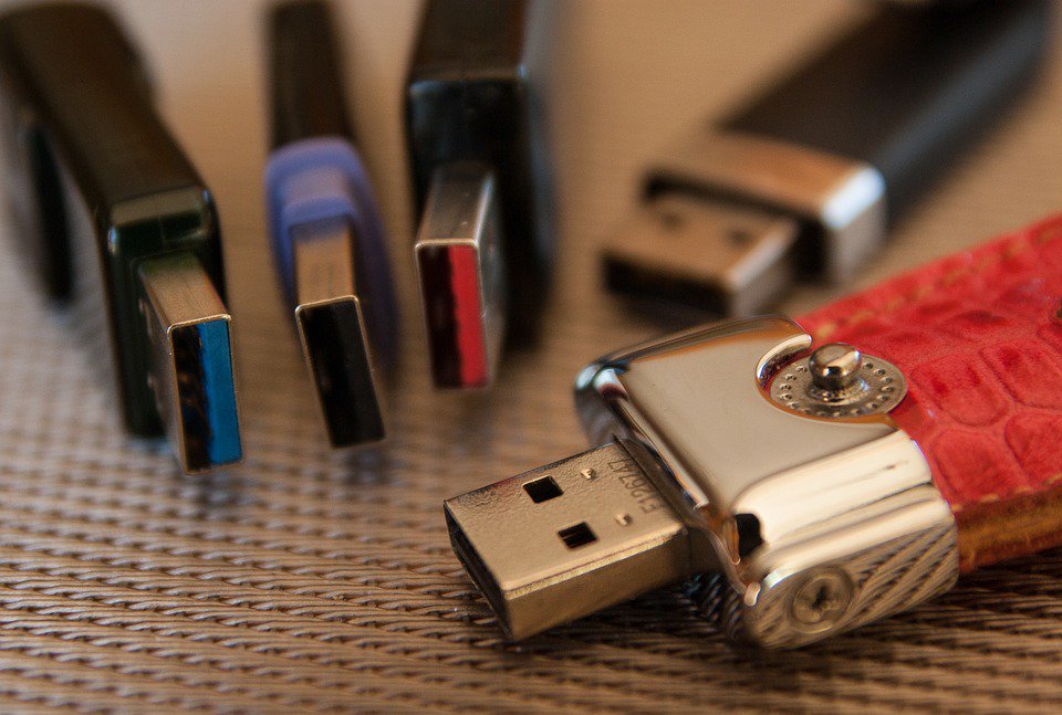 hipnorthshop's tweet image. need USBs? we have it here at hipnorth. awesome designs available.
#hipnorthshop #usbdesign #plugitin #saved