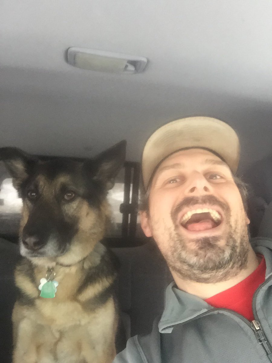 TumbledownBrew's tweet photo. Delivery truck #photobooth fun with #deliverydog. #timeforatumbledown https://t.co/aW0wdVoQT0