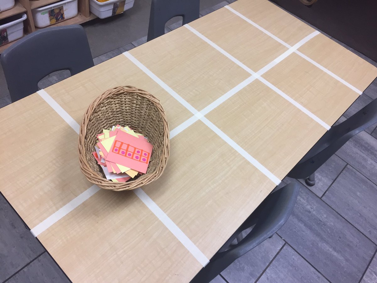 McLennan1977's tweet photo. #Subitizing sort for Monday! A table is turned into a giant ten frame and Ss can match and sort diff ways of showing the same number. #math https://t.co/a9VLNLwU09