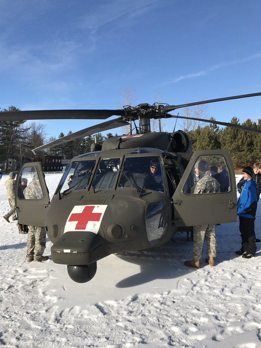 MMUNordic's tweet photo. Rolling up to our race in style. #pursuit2017 #blackhawk #pilotNick https://t.co/JLo2aOYZN1