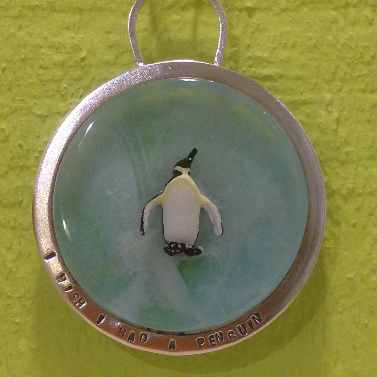CranbrookIron's tweet photo. Lovely stuff in the @ArtichokeGlry new show, starting tomorrow. 
#smallgalleries #ticehurst #ceramics #jewellery #textiles #print https://t.co/fW8UtjPlnn