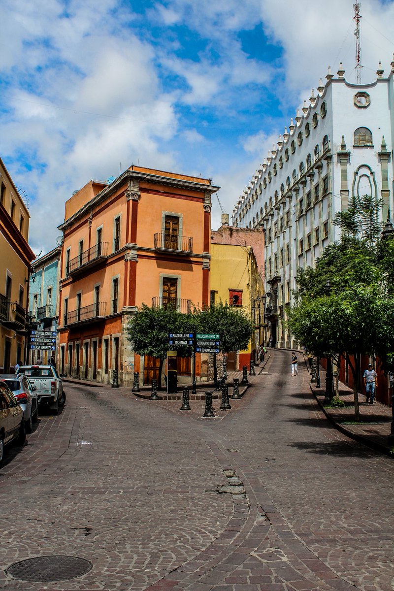 GtoCulturalMX's tweet photo. Cualquier día es bueno para salir a pasear en Guanajuato.
#BuenViernes
#Guanajuato
#México https://t.co/hYbks47ql1