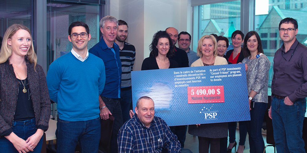 InvestPSP's tweet photo. .@InvestPSP est fière d’appuyer @maisonmarguerit en remettant les dons amassés dans le cadre de ses Vendredis décontractés #PSPsengage https://t.co/WSJt8Q4rSt
