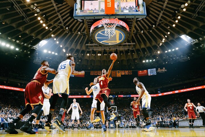 ShUmpdates's tweet photo. Janurary 16th, 2017
Cavaliers vs. Warriors 91 - 126
#fuckthewarriors https://t.co/kUb4WpE9M8
