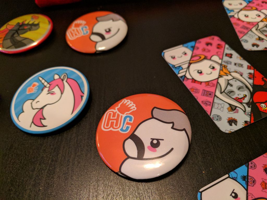 happychessgame's tweet photo. Oooh, look at all the pretty merchandise! Will you be stopping by the #happychess booth at #paxsouth? https://t.co/DXRrjwgNe5