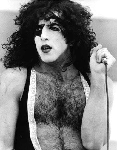 Happy birthday to guitarist and vocalist Paul Stanley! 