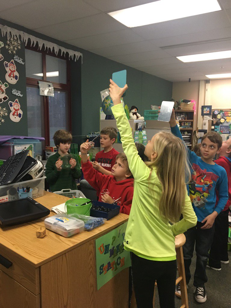 jleehse's tweet photo. #exploringlight #HRErocks https://t.co/KHndbkXmXu