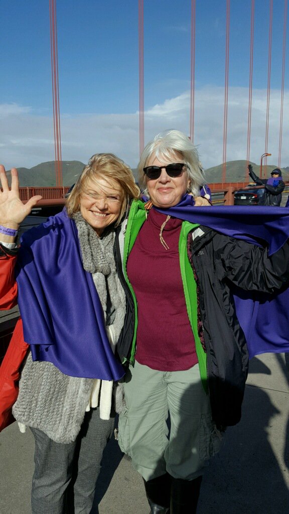 So proud of Suzan Sweet + Nancy Bloom,  @GoldenGateBridge, right now, at the Women's march, symbolizing UNITY+ LOVE trumps hate