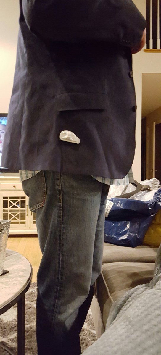 KimberlyBarry's tweet image. Thanks @BananaRepublic for shipping a coat I bought my husband with the lovely security tag accessory. #backtothestore