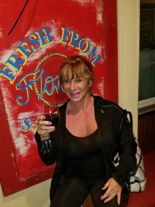 Cheers... I'm RED!! https://t.co/F7QM2C7LuE<a href="/tag/femdom"class="tags"><span>#femdom</span></a><a href="/tag/femalemuscle"class="tags"><span>#femalemuscle</span></a><a href="/tag/sessions"class="tags"><span>#sessions</span></a><a href="/tag/femalebodybu"class="tags"><span>#femalebodybu</span></a>