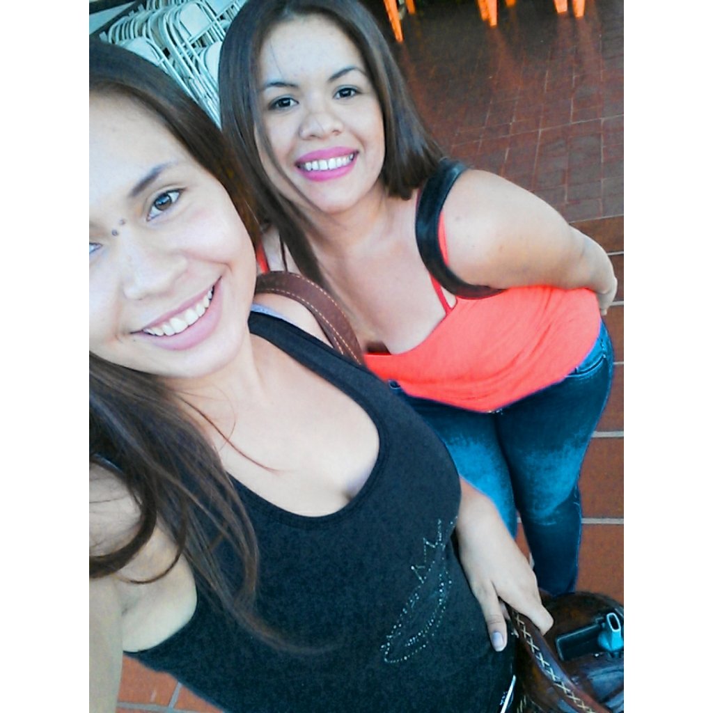 rociocabrera65's tweet photo. Con la mejooorcita 😂👅 https://t.co/PMczRXTcyW