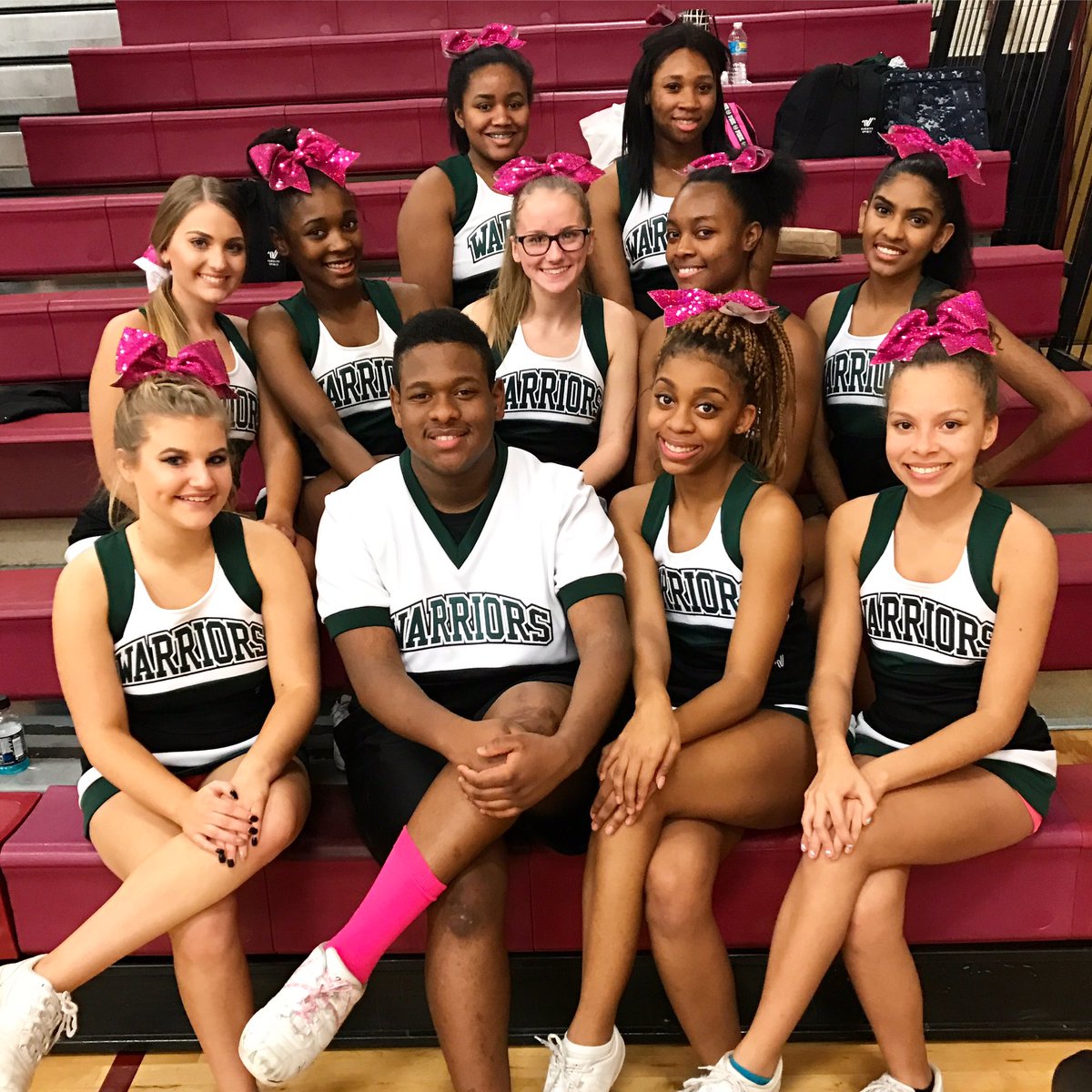 KecoughtanCheer's tweet photo. We love cheering for a cure! 💗🎀 #GoWarriors #KHSVC #WarriorNation https://t.co/O69CkB5Q8n