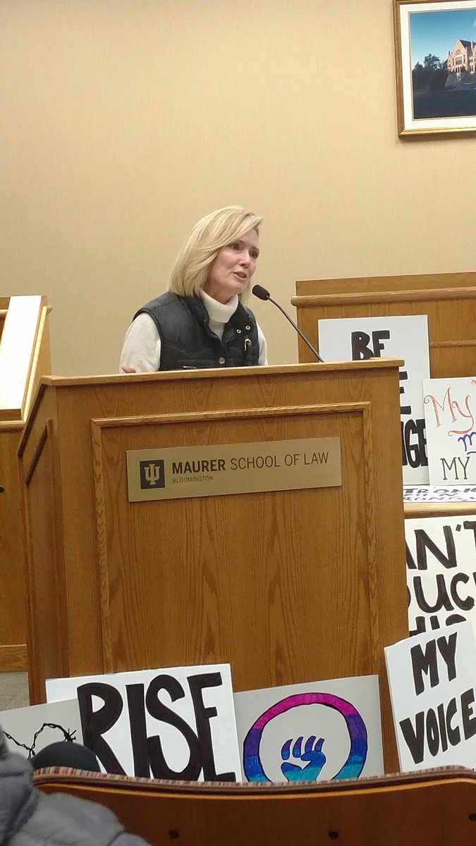 "We march for women's rights because they are human rights" <a href="/Shelli4Indiana/">Shelli Yoder</a> helps send off <a href="/IUMaurerLaw/">IUMaurerLaw</a> student DC bus (which she'll be on)!