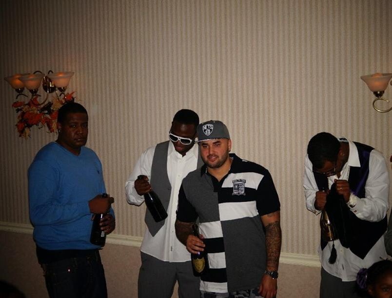 PabloNesscobar's tweet photo. #FlashbackFriday When it was no worries #LongLiveTG #FreeBobbiDrake #FreeLos https://t.co/HAfKSHOFFx