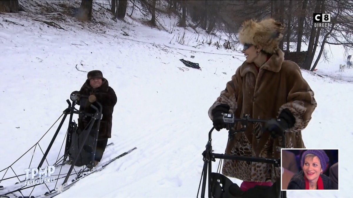 TBT9_W9's tweet photo. Le retour de Denis !!! @IsaMoriniBosc 🎿😄 #TPMPFaitDuSki @Montgenevre https://t.co/M09riRWETP