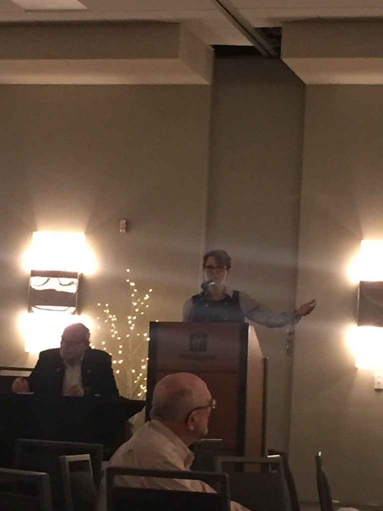 russellgrains's tweet photo. Listening to Cindy Brown of Chippewa Valley Bean at Fargo Bean Day doing a great job promoting the #pulse industry #GlobalPulseDay 👍 https://t.co/DnikTmim7s