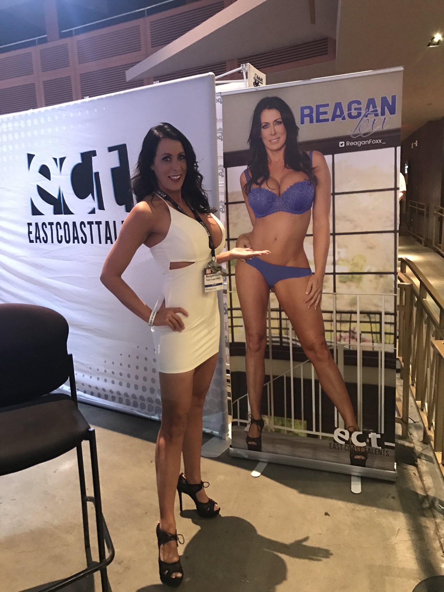 Reagan Foxx ™️ on X: FRIDAY. 😁❤💋 @AEexpo @EastCoastTalent @avnawards  @naughtyamerica @mikequasar @GF_Films @ForbiddenFFilms @RealityKings  t.coD6n5JbMVBm  X