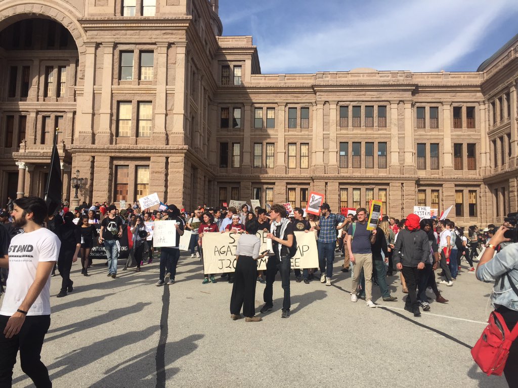 cassi_schredder's tweet photo. Protesters are now on the south side of the Capitol. They're chanting, "Undocumented, unafraid!" #TXInauguration https://t.co/kVbObY9woF