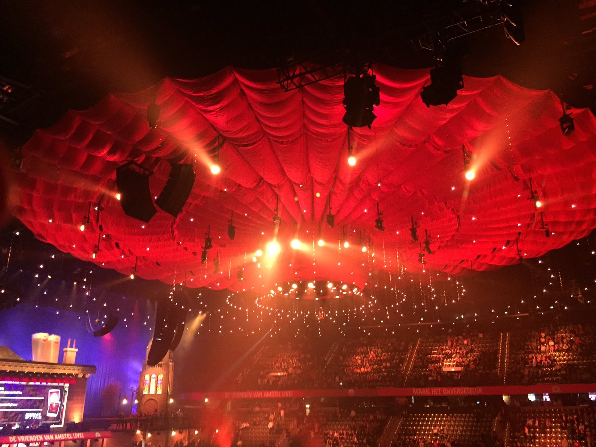 Remsov's tweet image. #vval Rita is vandaag jarig en aanwezig