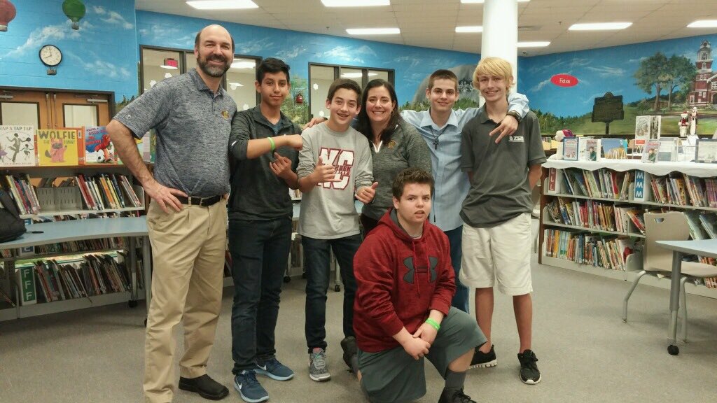MillCreekEPIC's tweet photo. Big thanks to #puckettsmill for hosting our #mcpbl #engineers at #sictech night!! #pbl π https://t.co/LerrbSyDWR