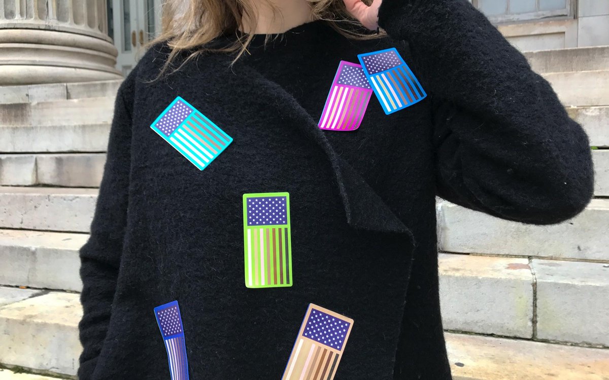 once_future's tweet photo. Marching? DIY some stickers for #unity, w @mashupamerican: https://t.co/epRCUeiZlV #lovetrumpshate #whyimarch #womensmarch #strongertogether https://t.co/K8WyPQA4Uk
