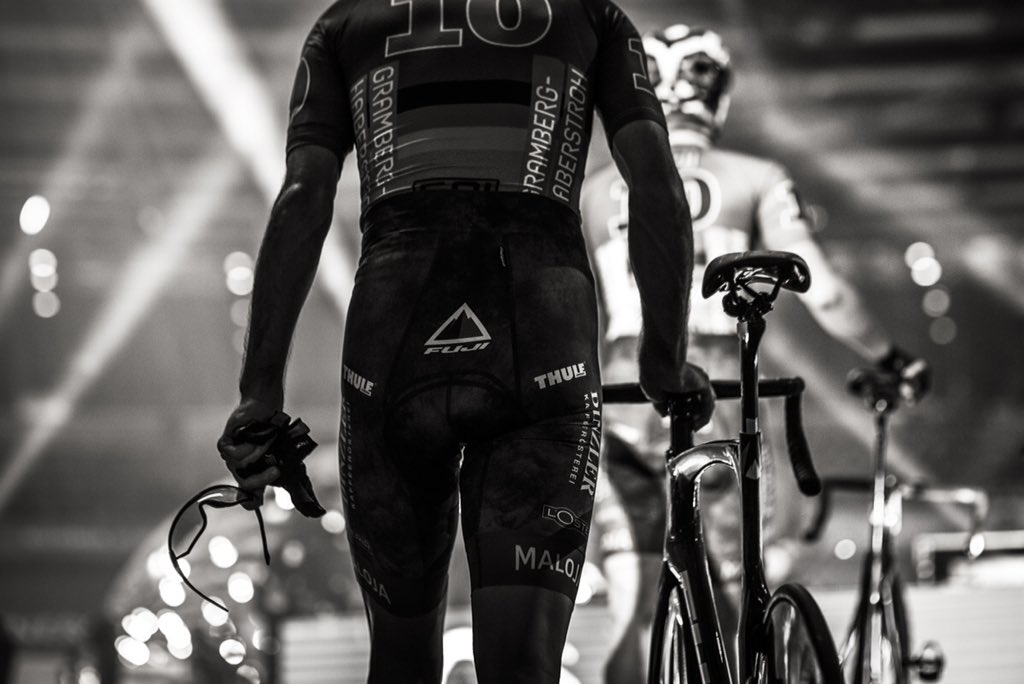 We are here @BerlinSixdays ! Come along, join the atmosphere. #bethere #beapushbiker 📷 Zuperdehlie