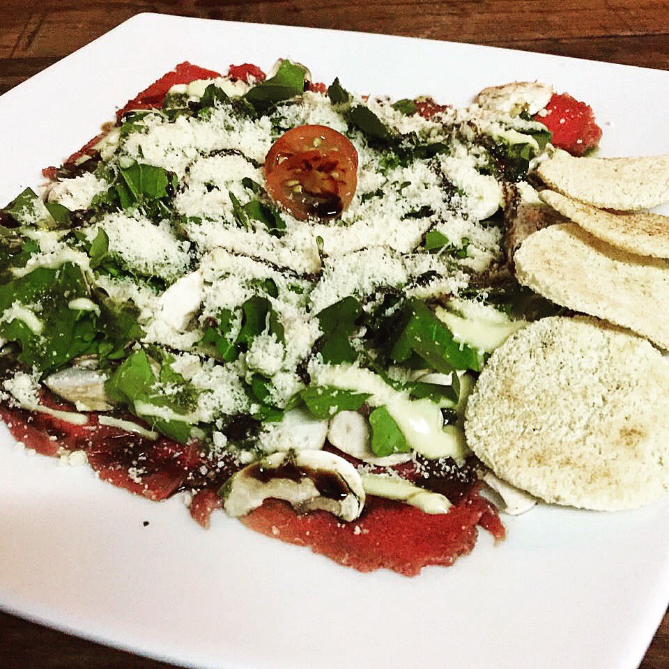 Carpaccio para este viernes maravilloso #MenúVintageEstereo #Viernes #Dinner #ElHatillo