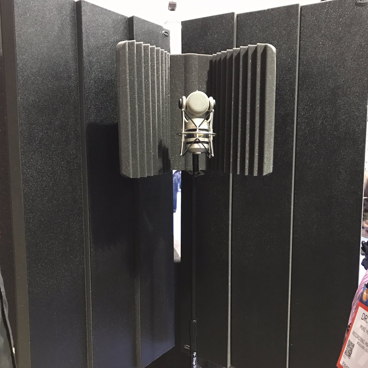 RecordingMag's tweet photo. @Auralex new ProMAX v2 at #NAMM2017 https://t.co/hJ7T8tBnBc
