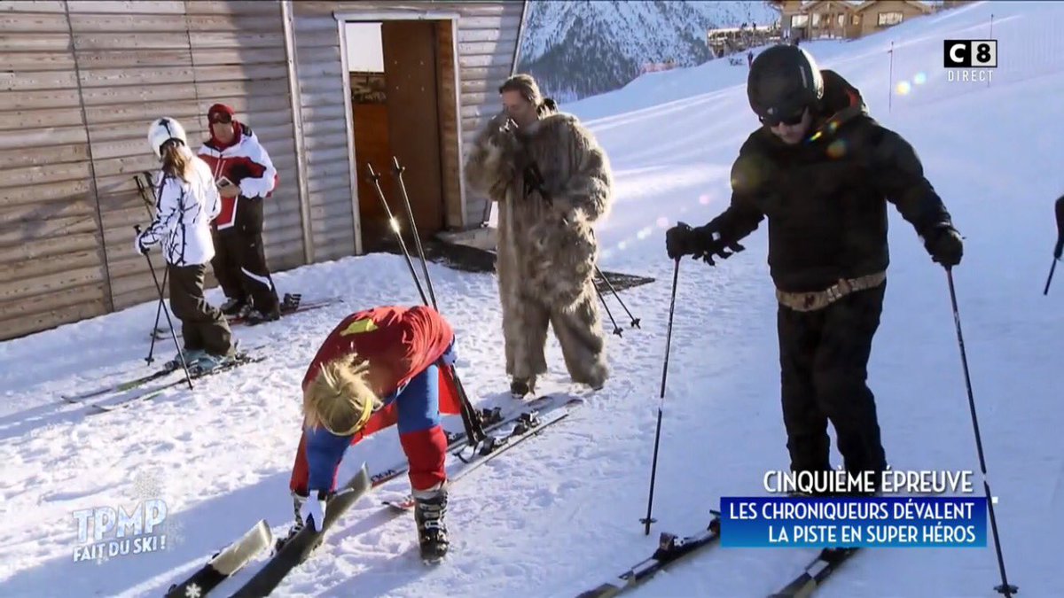 Les spéciales TPMP - Page 7 C2pTsJ3WEAEILIL