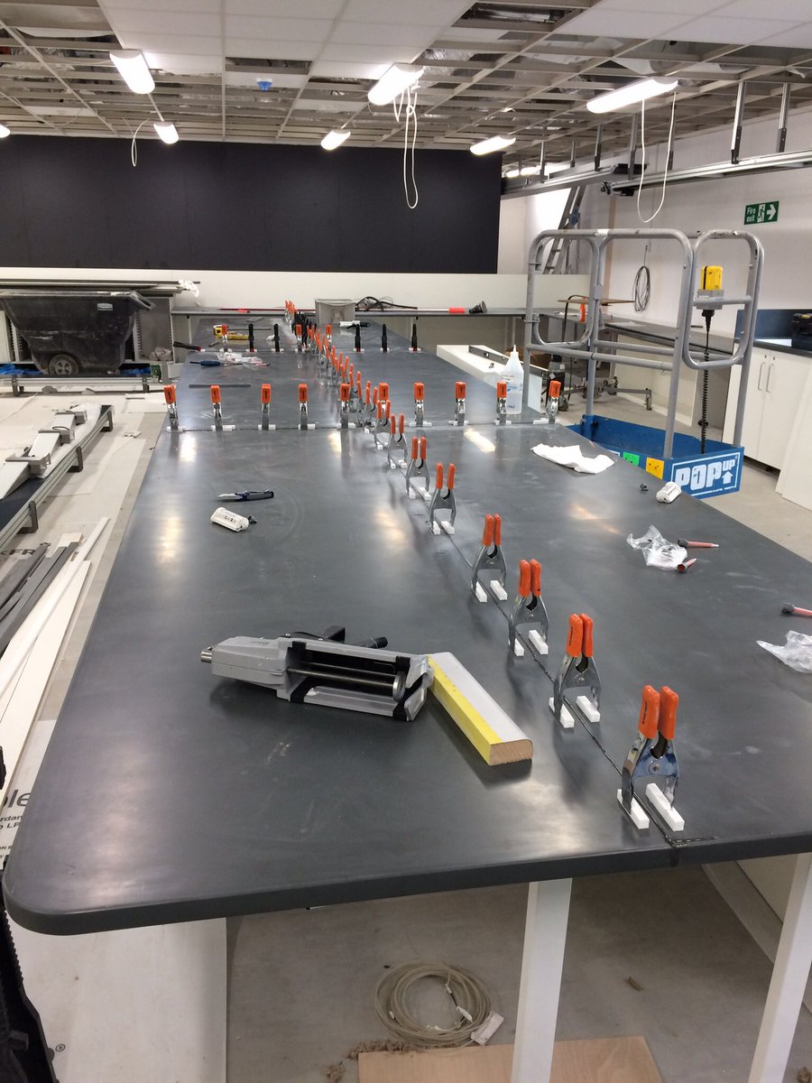 PusillCarpentry's tweet photo. @MedspaceUK @KRION_DESIGN @RUHBath before and after nice job Guys https://t.co/USV37lw8qZ