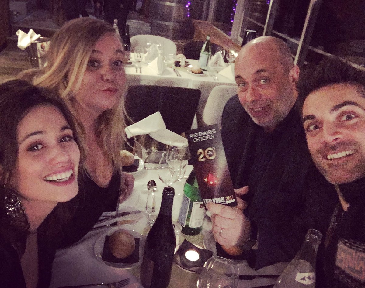 gilalma's tweet photo. #FedtivalAlpeDHuez en #compétition #SiTuesPasLà réalisé par @PierreFerriere avec @LucieLucasOffic ! Et monté par @zehelo 🍀👑 @alpedhuez 💓 https://t.co/M471Gz3qwj