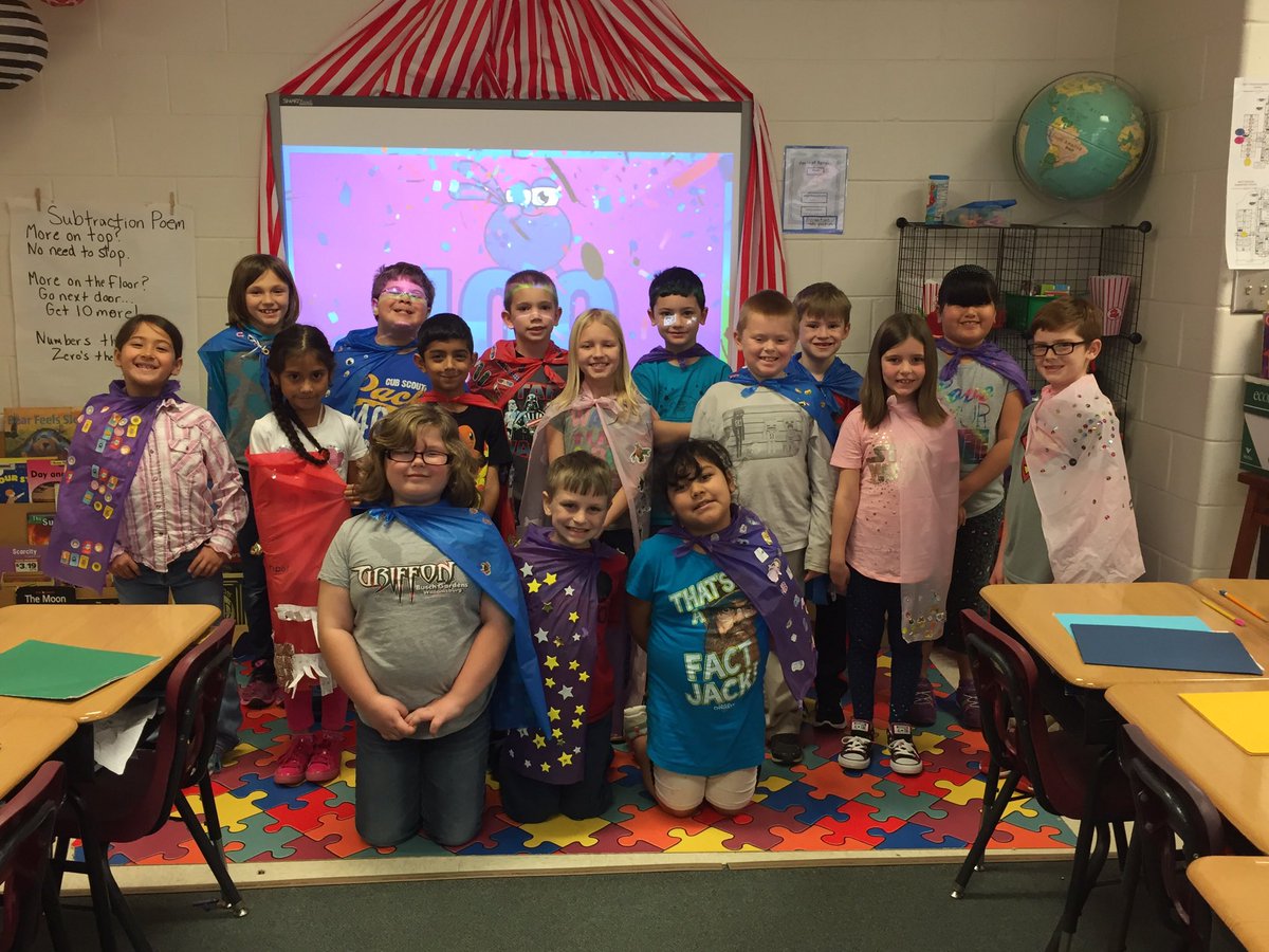 2ndgrcircus's tweet photo. Super Hero Capes for the 100th Day ✅@westjacksonelem https://t.co/5EseW9pMTg