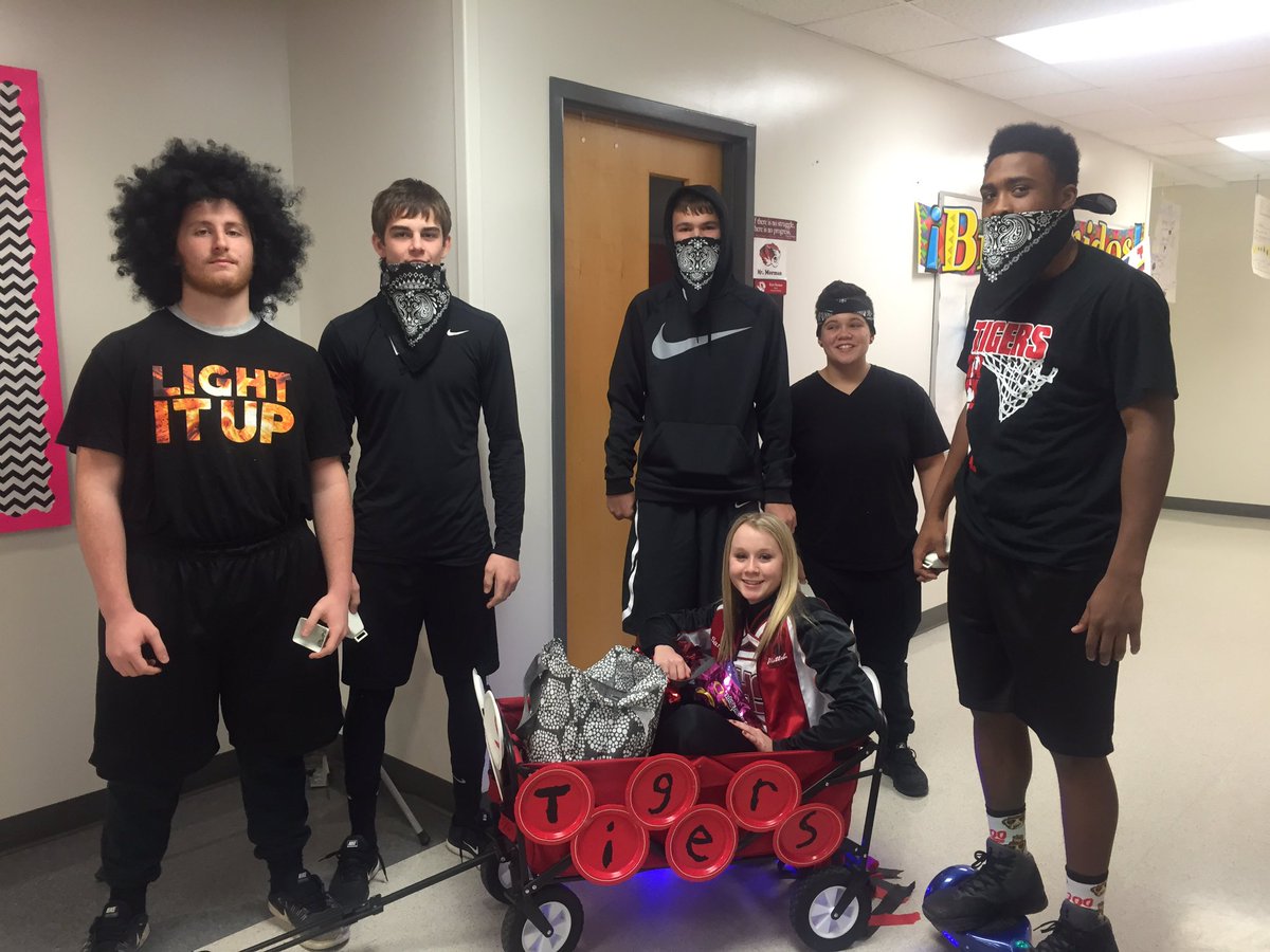 Julcollins2's tweet photo. The PHS hype wagon and made an appearance at the recognition assembly today! Let's beat Lawson tonight! #bringingspiritback https://t.co/6EzH2YUCKA