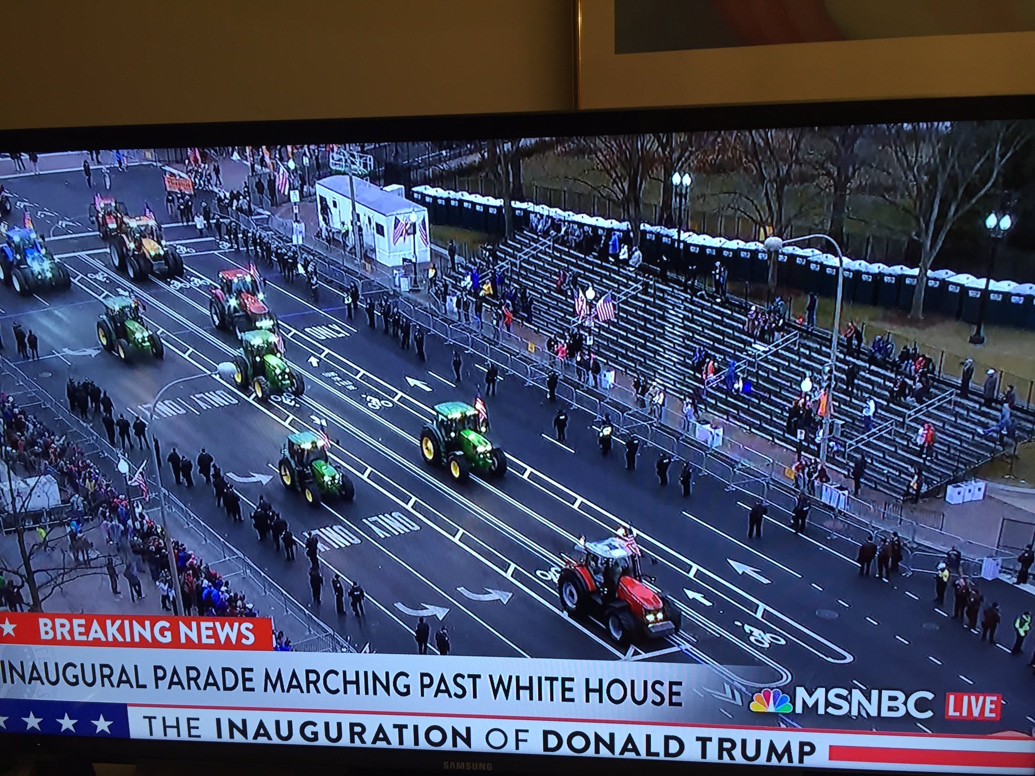 Sam Seder on Twitter: &ldquo;No one there. https://t.co/TdXKyCIg7v&rdquo; / Twitter