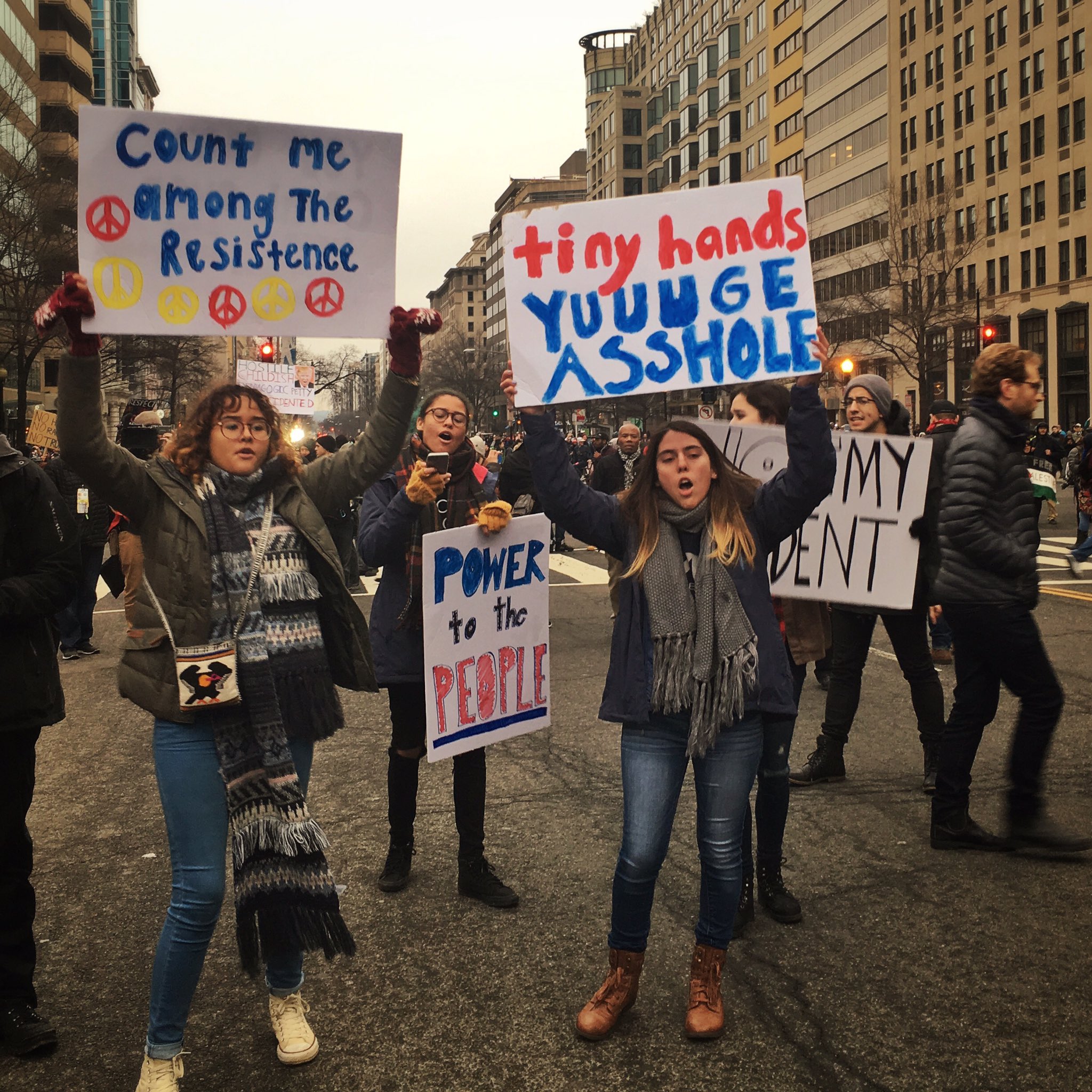 C2pZKjdXgAEiI0J.jpg:large