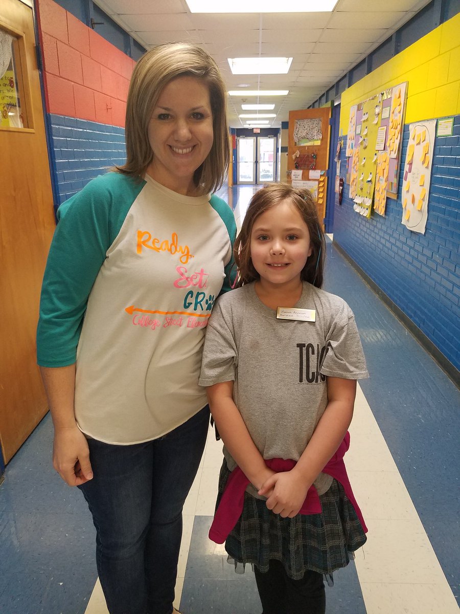 WorleysLeaders's tweet photo. Hannah was AP for the afternoon!!! She's a natural! @Mrs_Havener #cseleads https://t.co/QMiNHzSpNV