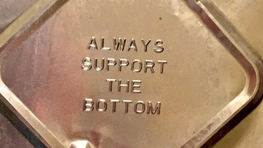 Robogiggles's tweet photo. #AlwaysSupportTheBottom @HungryHoleX ! XOXO https://t.co/6VYKeVwiRE