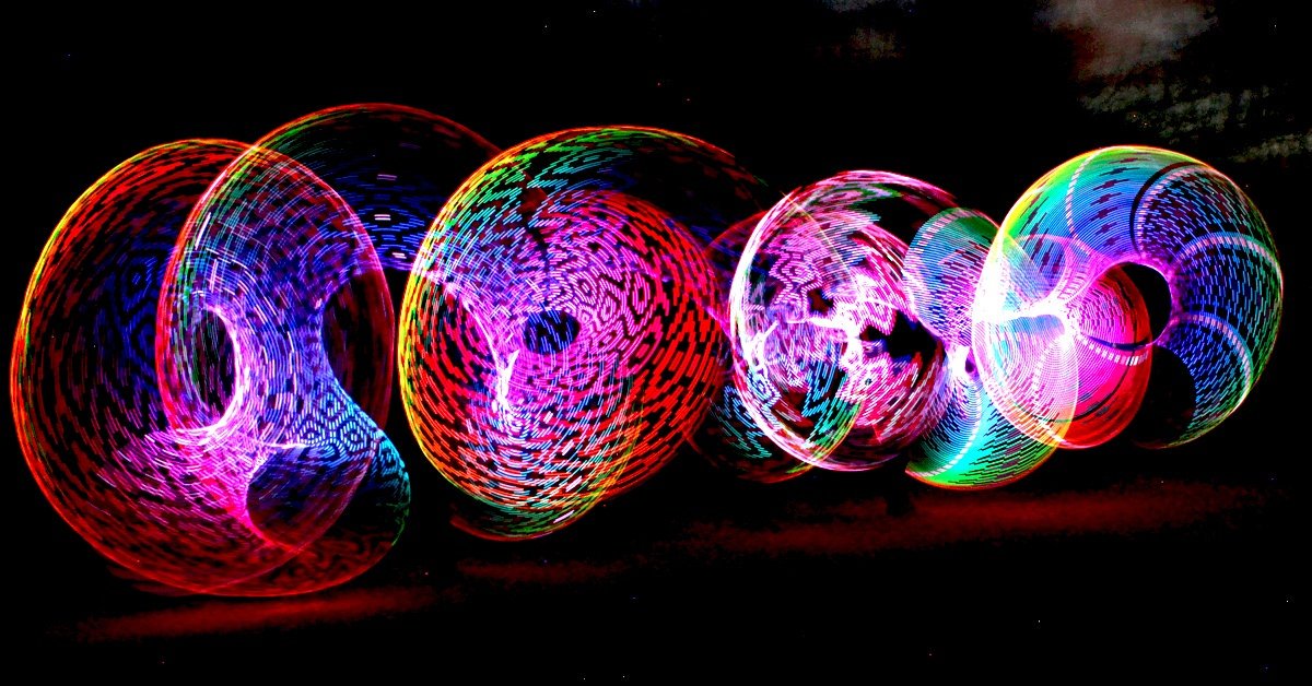 ZLHulaHoops's tweet photo. ZLHOOP has over 1000 Unique Smart Patterns. See the amazing Trails.

Made in USA. 

#zlhoop #zlhulahoops #ledhoops #potus https://t.co/OkFCnH7tsF