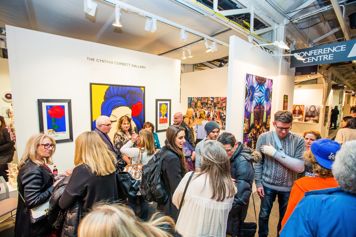 A special Meet &amp; Greet w Mitch &amp; <a href="/JanisWinehouse/">Janis H Winehouse</a> &amp; artist #DeborahAzzopardi #LoveIsTheAnswer #AmyWinehouse tribute   bit.ly/2jynFHp