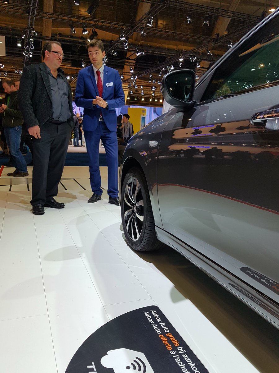 OrangeBENL's tweet photo. De winnaar heeft zijn #FiatTipo ontdekt 🚗🚕 #OrangeThankYou #AirboxAuto #connected @AutoSalonBe https://t.co/4parwAKjvu
