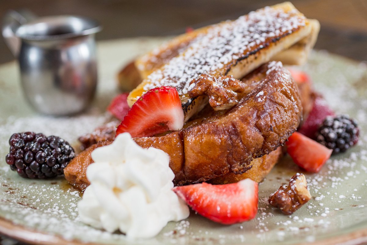 Stay dry this weekend with our beautiful French toast and brand new bottomless mimosas! #ThePatioonLamont #PacificBeach #Brunch
