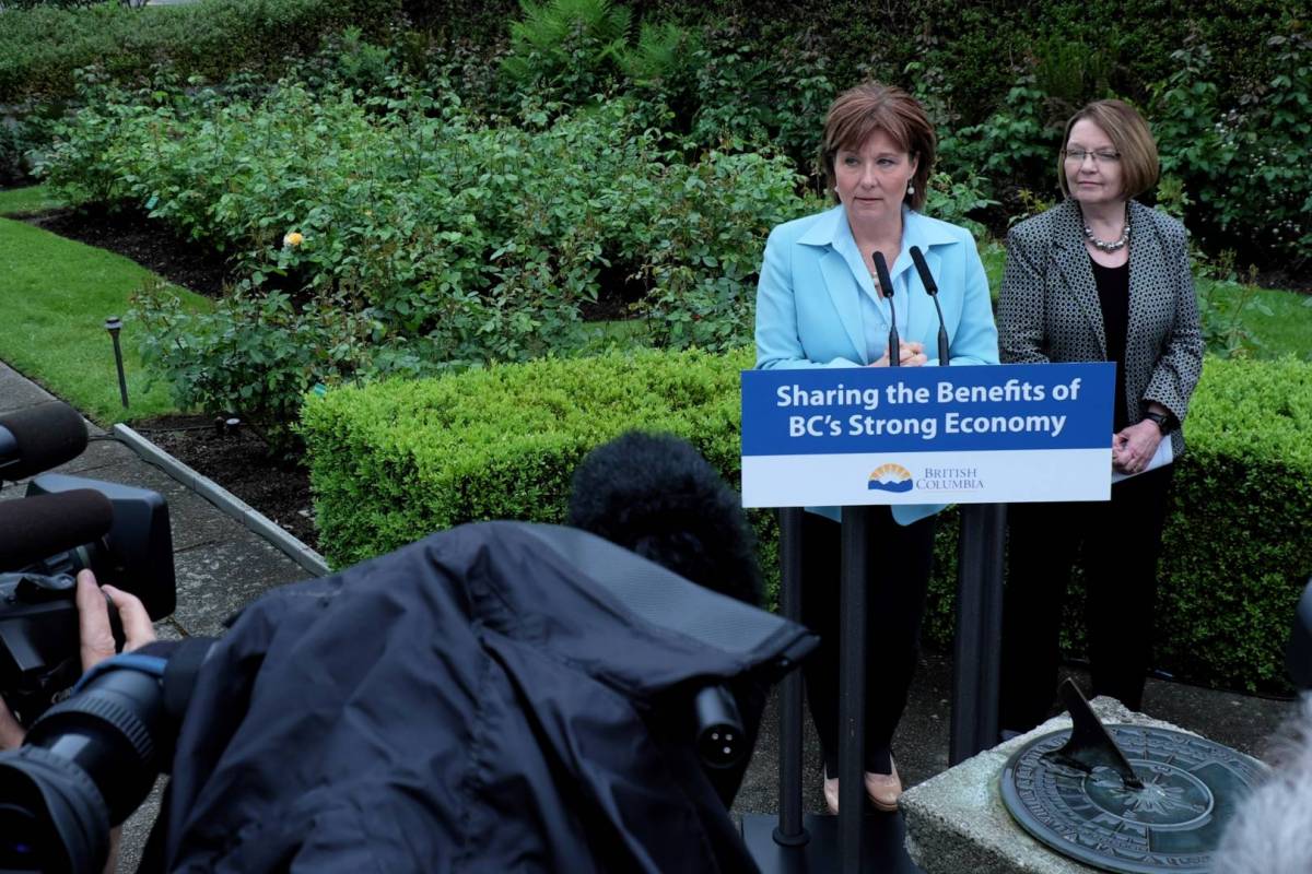 Jobs Minister Shirley Bond defends B.C. wine rule after U.S. government files trade complaint ow.ly/rWMQ308aWw5 #BCwine #BCpoli