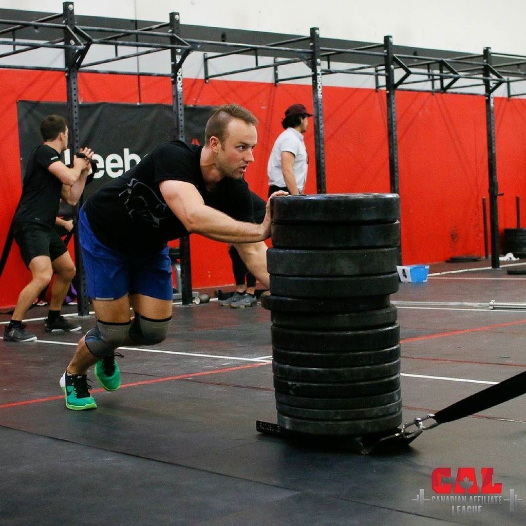 Thefitleague's tweet photo. From the CAL Summer finals #canaffleague #crossfit #canwest #competition #community #cal… https://t.co/uyuPJFkOYe https://t.co/0wYYU8CQjG