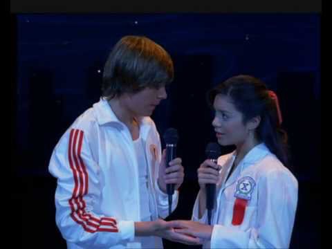 ChildhoodShows's tweet photo. It's been 11 YEARS since High School Musical premiered on January 20, 2006 https://t.co/Q0uMBFytn4