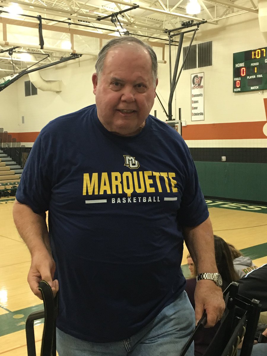 dbwatts11's tweet photo. Steve Watts showing support out in Gilbert AZ for @markushoward11 and Marquette basketball. https://t.co/tnBCDr4Zco