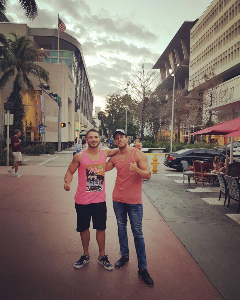 MiguelArce_'s tweet photo. Agárrate miami @JenkoDelRioP https://t.co/2dnSFql55n