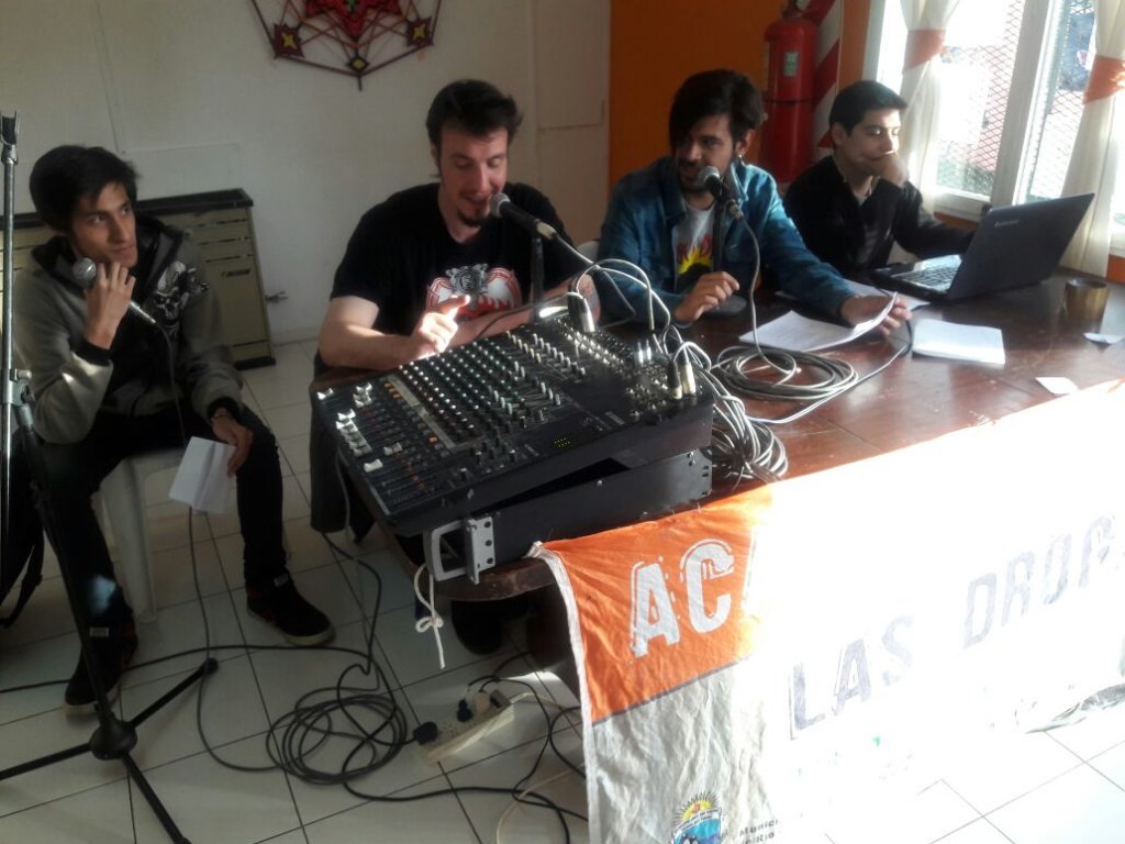 CePLAVDC's tweet photo. Venite ya estamos #TDFnoduerme https://t.co/ViF6sVFHxR