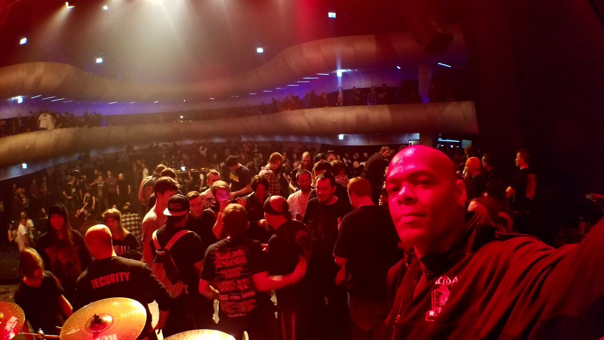 Pep_Williams's tweet photo. Super sick show in Czech Republic! #PepWilliams #SuicidalTendencies ##sonocentrum #Thisislosangeles https://t.co/qKQka2DnUj